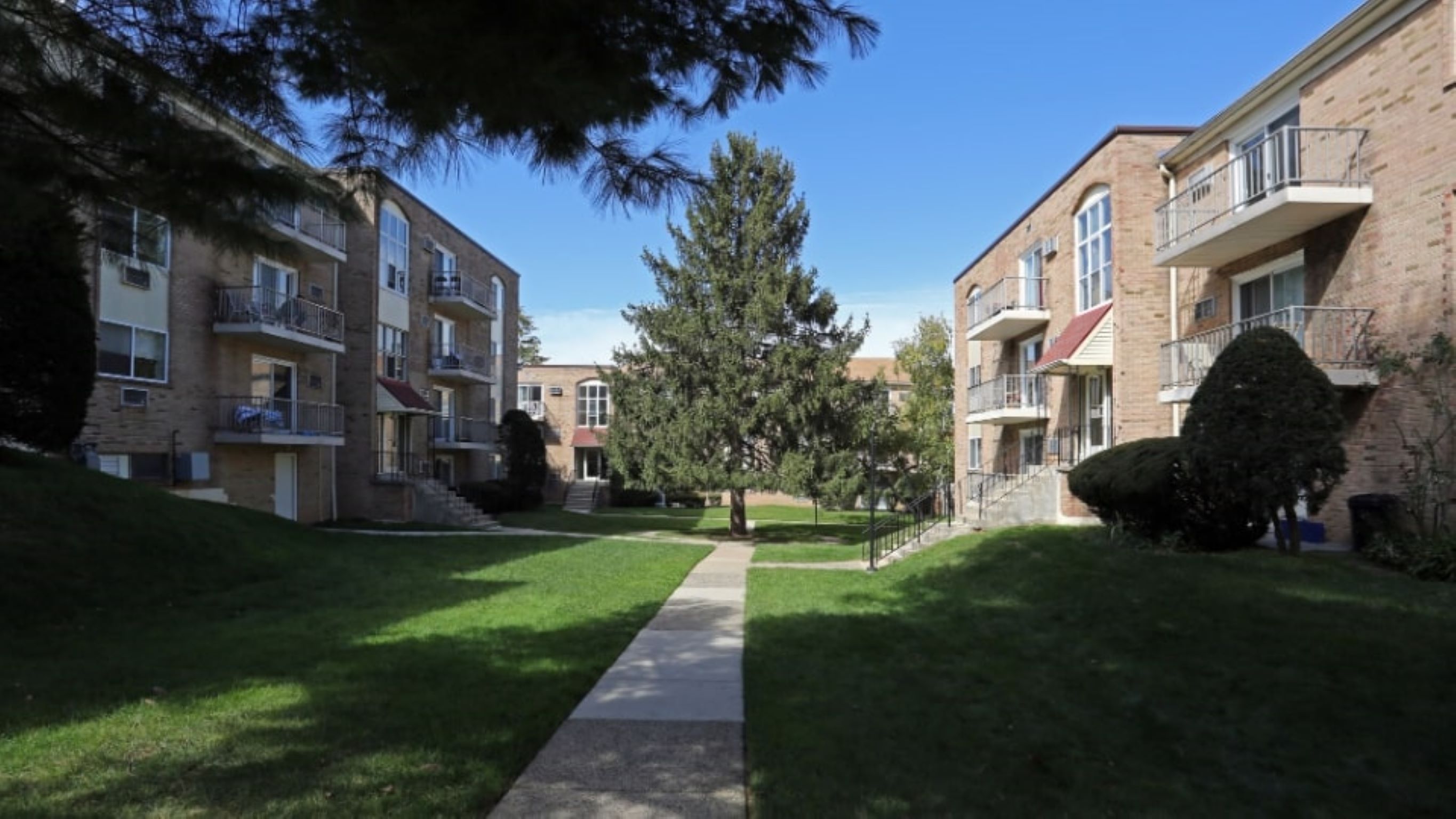 Hill Apartments Reviews, Ratings Apartments near 151 S