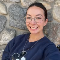 Rhiannon Tabios's profile image