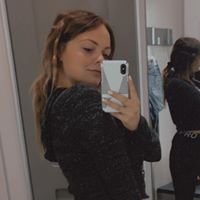 Kate Barrios's profile image