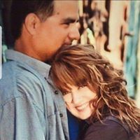 Julie Barrow-Vega's profile image