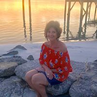 Lori Hawes's profile image