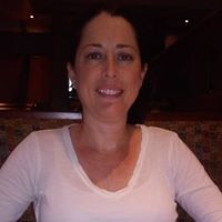 April Mullins's profile image
