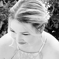 Kimberly Loxton's profile image