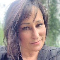 Shari Hulme-Windle's profile image