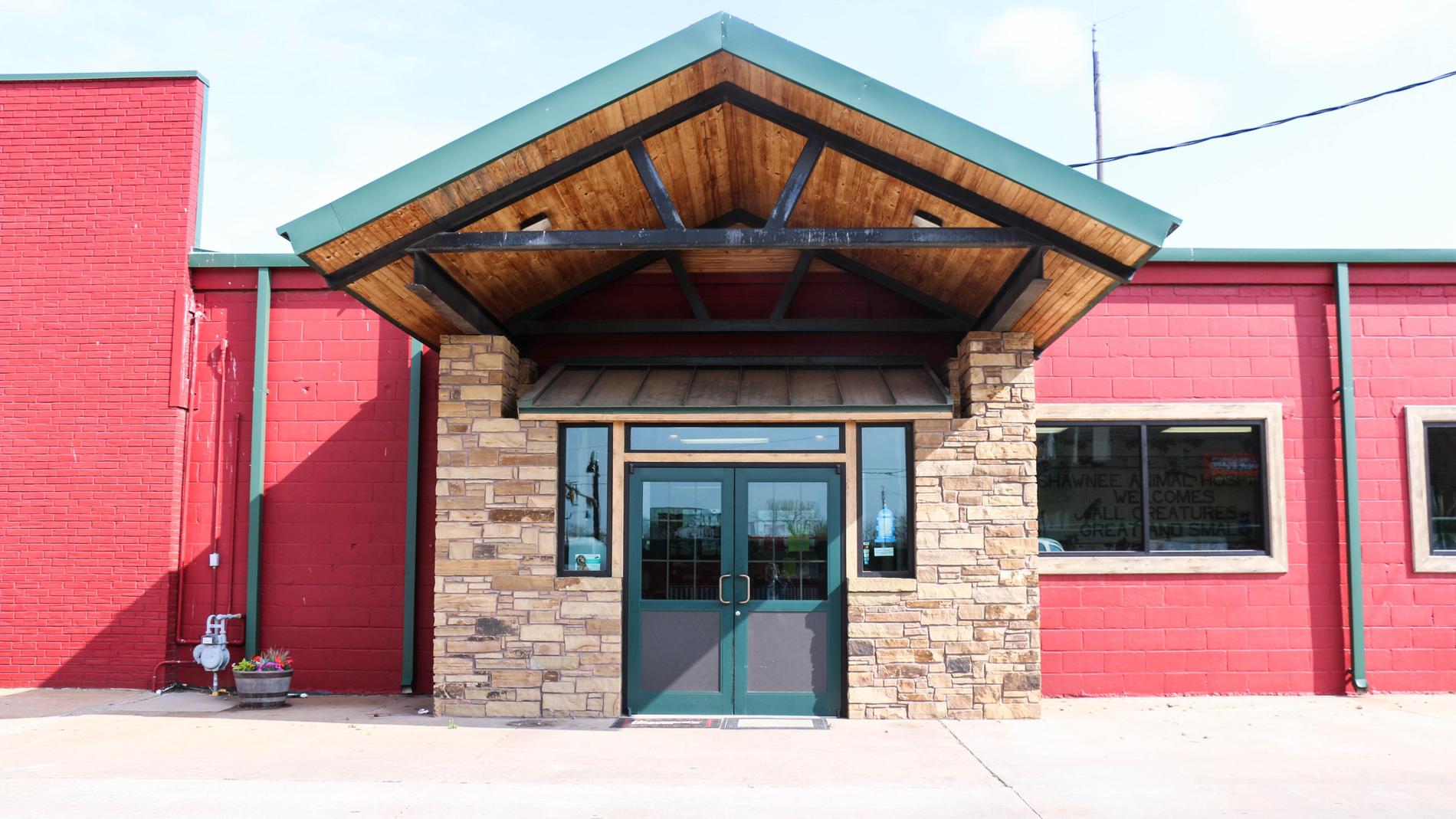 Shawnee Animal Hospital's cover image