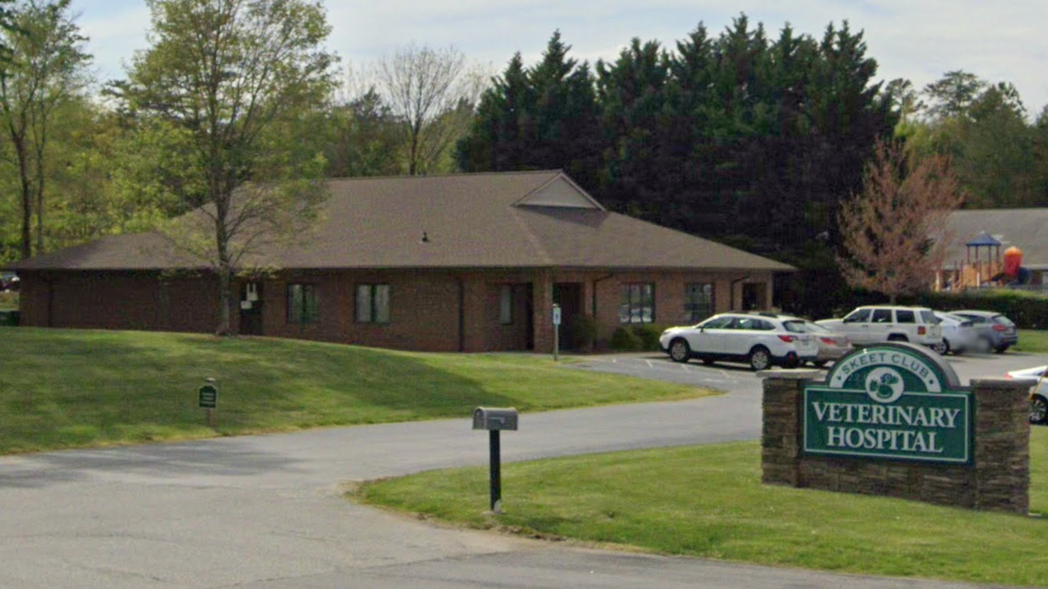 Skeet Club Veterinary Hospital's cover image