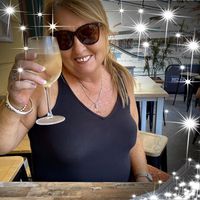 Sharon Lee's profile image