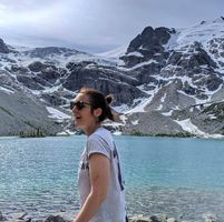 Elly Robinson's profile image