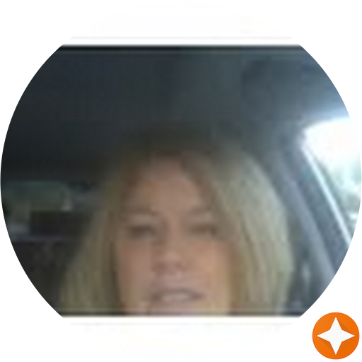 Carolyn Giosia avatar