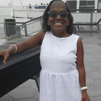 Carolyn Perry's profile image