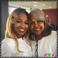 Yvonne Teal's profile image