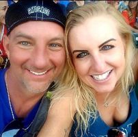 Tina Russell's profile image