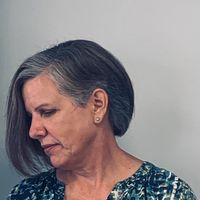 Deirdre Roberts's profile image