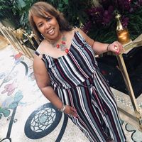 Renee D Rayes's profile image