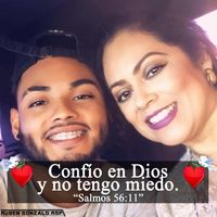 Roxy Zarate's profile image