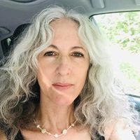 Andrea Robbins's profile image