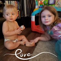 Leah Logsdon's profile image