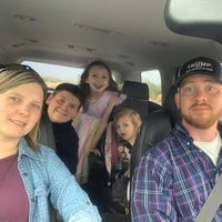 Caitlin Custer's profile image