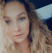 Lindsey Dobbs's profile image