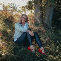 Ashley K Flairty's profile image