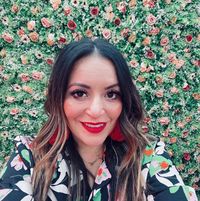 Laura Solares's profile image