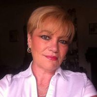 Julie Bardin's profile image