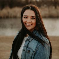 Halee Lowrey's profile image