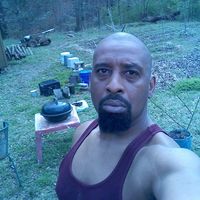 Derrick Mills's profile image