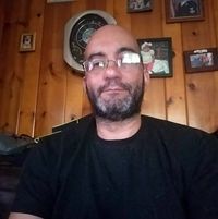 Louie Matos's profile image