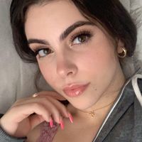 Melissa Romero's profile image