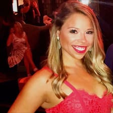 Alexis's profile image