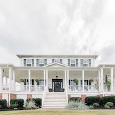 Jackie's profile image