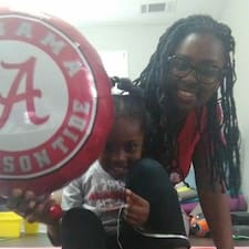 Denise's profile image