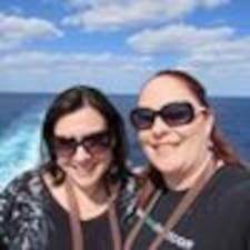 Melanie's profile image