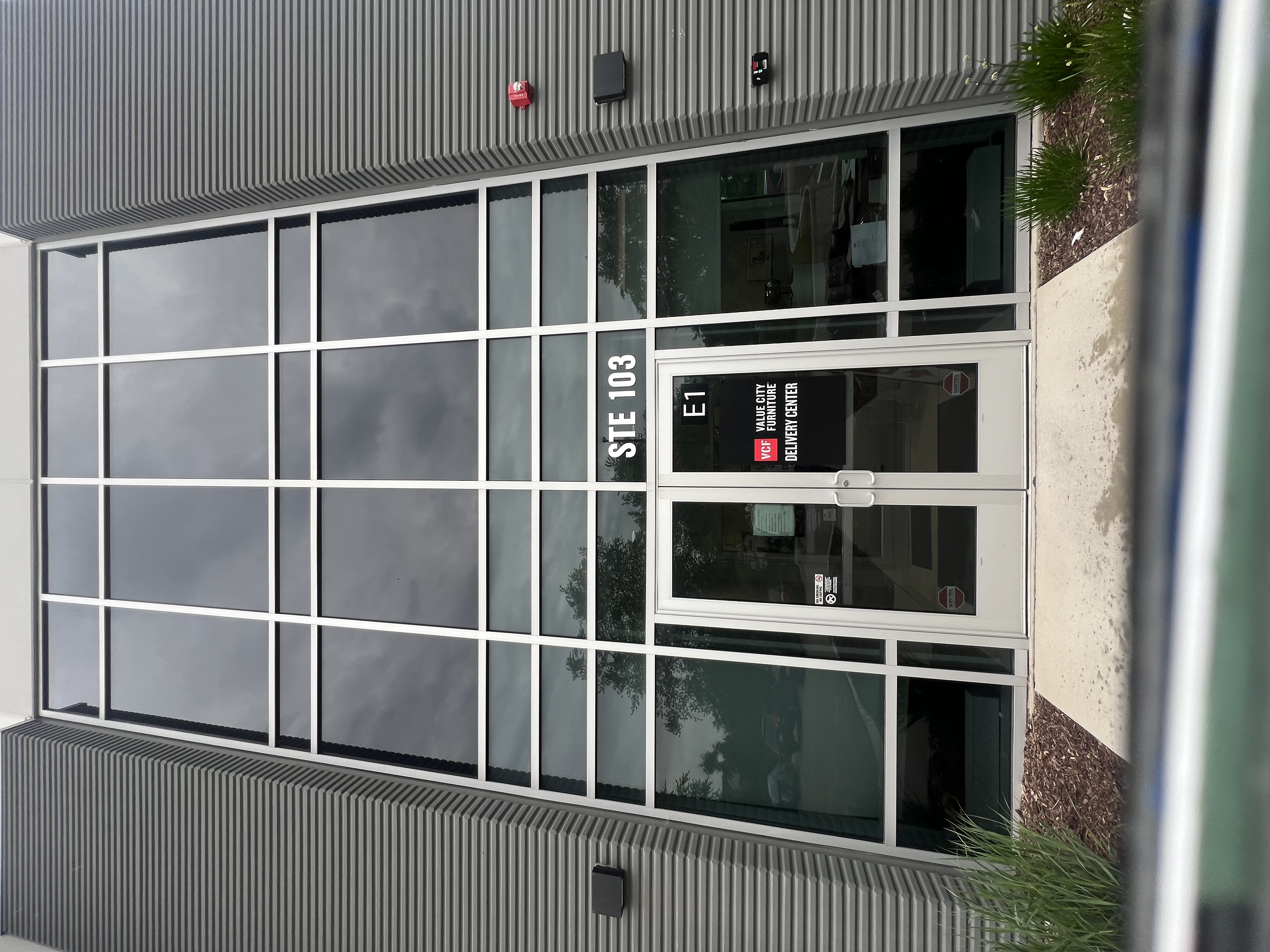 Chicago Glass Company of I.'s post 1