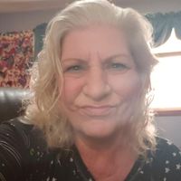 Suzy Perez's profile image