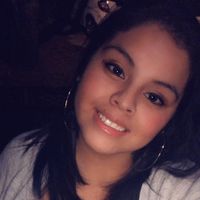 Lari Cruz's profile image