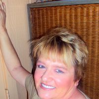 Julie Wilson's profile image