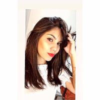 Débora Almeida's profile image