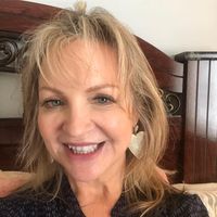 Robin Raine's profile image