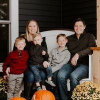 Julie Muenchow's profile image