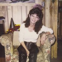 Lorri Hawkins Carroll's profile image
