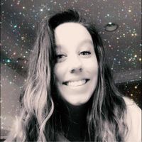 Ashley Lora's profile image