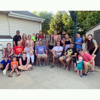 Tom-Sharon Armstrong's profile image