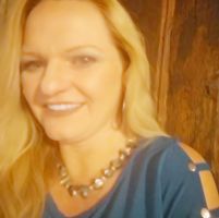 Julia Hughes's profile image