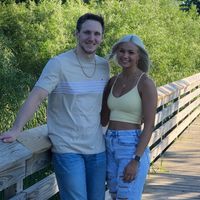 Julie Demos's profile image
