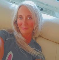 Debbie Mathews's profile image