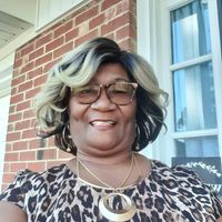 Linda Crichlow's profile image