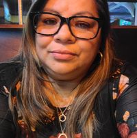 Karen Flores's profile image