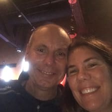 Sandi's profile image